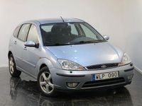 Begagnad Ford Focus 101 HK (74 kW) 2004 Ljusblå Halvkombi