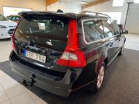 begagnad Volvo V70 Ny besik,kamrem bytt,D3 Geartronic Summum Euro 5