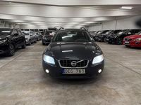 Begagnad Volvo V70 Momentum 163 HK (119 kW) 2010 Grå Kombi