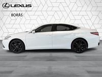 Begagnad Lexus ES300H Sport Line 220 HK (161 kW) 2023 Vit Sedan