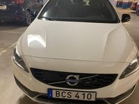 begagnad Volvo V60 CC D4 AWD Geartronic Momentum Euro 6