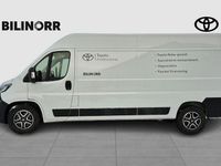 Begagnad Toyota Proace Comfort 182 HK (133 kW) 2024 Vit Minibuss