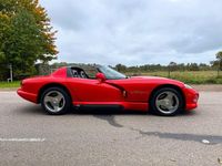 Begagnad Dodge Viper 407 HK (299 kW) 1994 Röd Cab