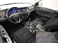 begagnad Hyundai Tucson 1.6 GDI 135 HK 1152KR/ÅR 7000MIL NYSERV 17"