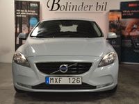 begagnad Volvo V40 D2 Kinetic NYBESIKTAD BACKKAMERA HEMLEVERANS