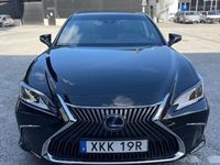 begagnad Lexus ES300H 2.5 E-CVT|Taklucka|Skinn|218hk