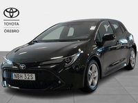 Begagnad Toyota Corolla Hybrid Style 124 HK (91 kW) 2021 Svart Halvkombi