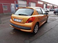 Begagnad Peugeot 207 88 HK (64 kW) 2007 Röd Halvkombi