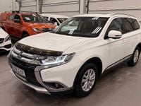 Begagnad Mitsubishi Outlander 150 HK (110 kW) 2018 Vit SUV