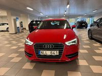 Begagnad Audi A3 Attraction 122 HK (89 kW) 2014 Röd
