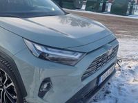 Begagnad Toyota RAV4 Hybrid Executive 222 HK (163 kW) 2025 Kaki grön SUV