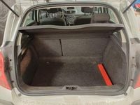 Begagnad Renault Clio R.S. 75 HK (55 kW) 2007 Halvkombi