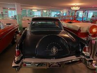 Begagnad Lincoln Continental 300 HK (220 kW) 1956 Mörkblå Sedan