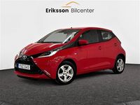 Begagnad Toyota Aygo X-play 69 HK (50 kW) 2017 Röd Halvkombi