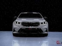 Ny BMW M5 Comfort Edition 728 HK (535 kW) 2025 M brooklyn grey metallic 4250 Kombi