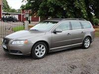 Begagnad Volvo V70 Momentum 109 HK (80 kW) 2010 Grå Kombi