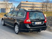 begagnad Volvo V70 D5 Momentum Euro 5 Dragkrok NY BES