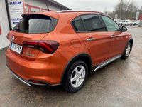 Begagnad Fiat Tipo Cross 101 HK (74 kW) 2021 Orange Halvkombi