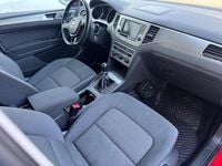 Begagnad VW Golf VII 125 HK (91 kW) 2015 Röd Halvkombi