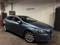 Begagnad Volvo V40 Momentum 177 HK (130 kW) 2013 Blå