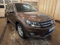 Begagnad VW Tiguan 160 HK (117 kW) 2012 Brun SUV