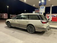 begagnad Subaru Outback 2.5 4WD Dragkrok