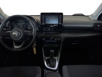 begagnad Toyota Yaris Hybrid Automat ACTIVE KOMFORTPAKET Carplay 2023 Grå