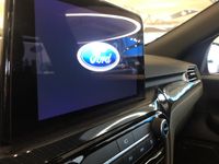begagnad Ford Kuga Hybrid AWD