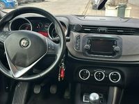 begagnad Alfa Romeo Giulietta 2.0 JTDM 16V Euro 5