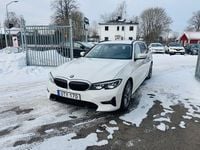 Begagnad BMW 320 Sport Line 190 HK (139 kW) 2021 Vit Kombi