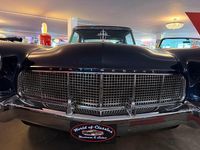 Begagnad Lincoln Continental 286 HK (210 kW) 1956 Mörkblåmetallic