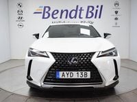 Begagnad Lexus UX 250h 184 HK (135 kW) 2019 Vit SUV