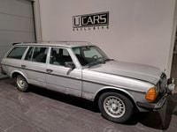 Begagnad Mercedes E280 185 HK (136 kW) 1982 Ljusgrå Kombi