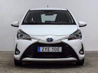 begagnad Toyota Yaris Hybrid e-CVT Backkamera 2019, Halvkombi