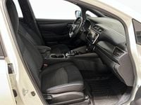 Begagnad Nissan Leaf 110 kW (150 HK) 2019 Vit Halvkombi