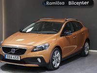 begagnad Volvo V40 CC D2 Momentum/Nyservad/kamrem är bytt/