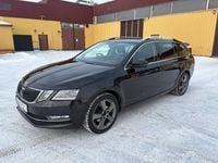 Begagnad Skoda Octavia Style 150 HK (110 kW) 2018 Svart Kombi