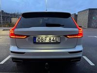 begagnad Volvo V60 CC D4 AWD Momentum, Dragkrok, Servad