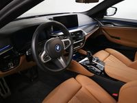 begagnad BMW 530 e xDrive Sedan M Sport Komfortöppning Drag Hifi Ljud