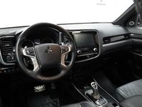 Begagnad Mitsubishi Outlander Edition 224 HK (164 kW) 2020 Röd SUV