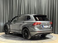 begagnad VW Tiguan Allspace GT 200 4M R-LINE BLACK Drag Värmare Ergo stolar 2021, SUV