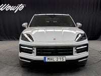 Begagnad Porsche Cayenne 305 HK (224 kW) 2023 Grå SUV