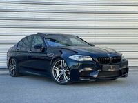 begagnad BMW M5 DCT 560hk KERAMISKA, SOFTCLOSE, TAKLUCKA, AKRAPOVIC