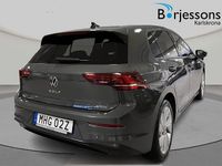 Begagnad VW Golf VIII Life 151 HK (111 kW) 2024 Grå Halvkombi