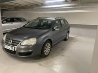 Begagnad VW Golf VI 102 HK (75 kW) 2009 Halvkombi