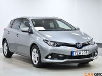 begagnad Toyota Auris 1,8 Hybrid e-CVT Comfort Euro 6 Kamera GPS 2018, Halvkombi