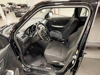 Begagnad Suzuki Swift 90 HK (66 kW) 2019 Svart Halvkombi