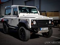 begagnad Land Rover Defender 90 Kombi 2.4 TD4 4x4 Höjd 122hk KBX front