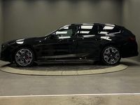 Begagnad BMW 550 Comfort Edition 490 HK (360 kW) 2025 Black sapphire metallic