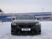 Begagnad BMW M5 728 HK (535 kW) 2025 Black sapphire metallic Kombi